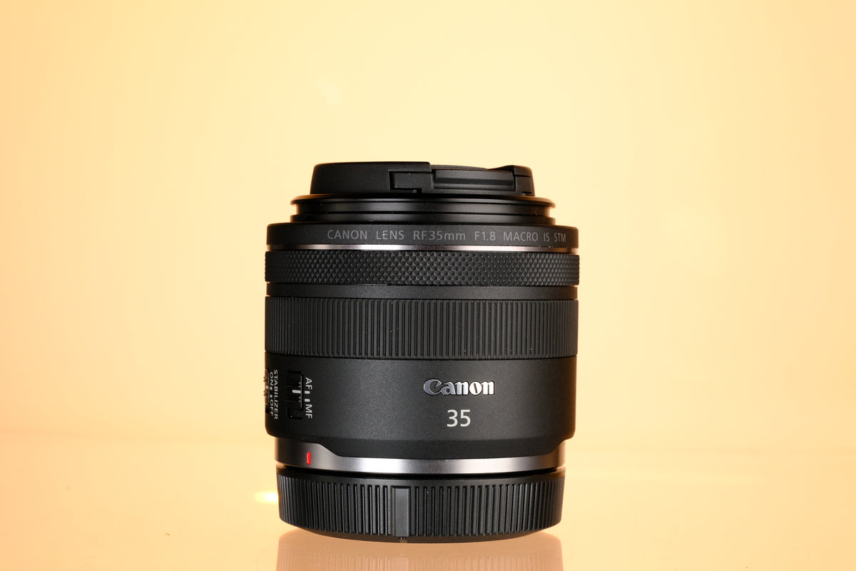 Canon RF 35mm f/1.8 Macro IS STM Lens