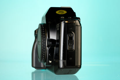 Canon EOS 650 35mm SLR Film Camera (Body Only)