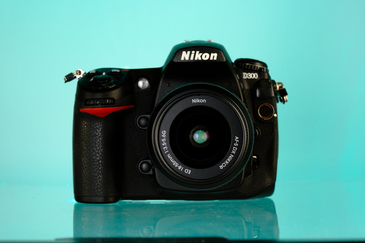 Nikon D300 12.3mp DSLR Camera + 18-55mm DX AF-S Lens