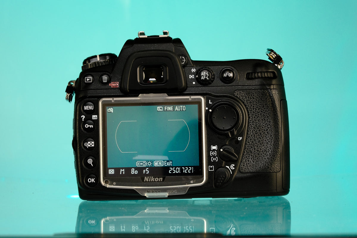 Nikon D300 12.3mp DSLR Camera + 18-55mm DX AF-S Lens