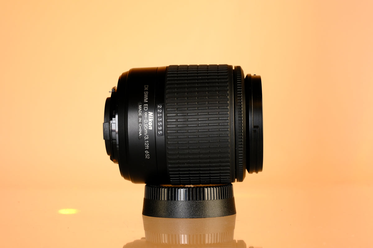 Nikon AF-S DX ED 55-200mm f/4-5.6 Lens