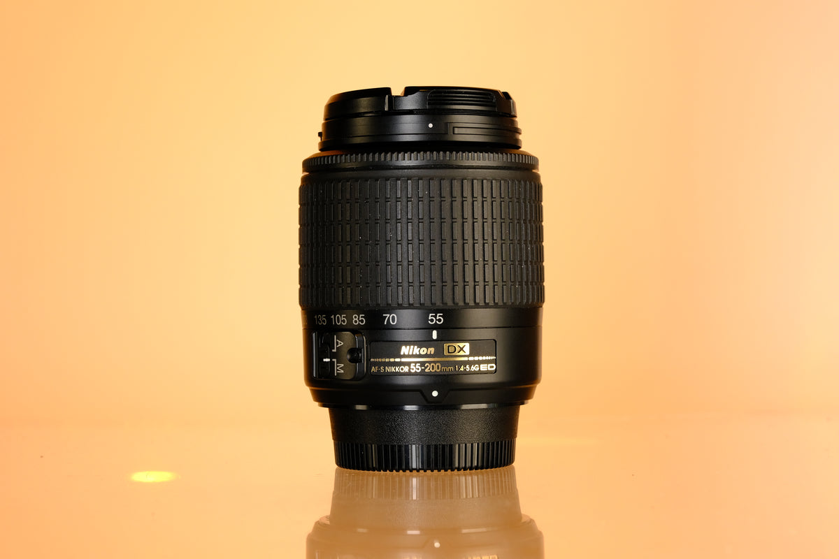 Nikon AF-S DX ED 55-200mm f/4-5.6 Lens