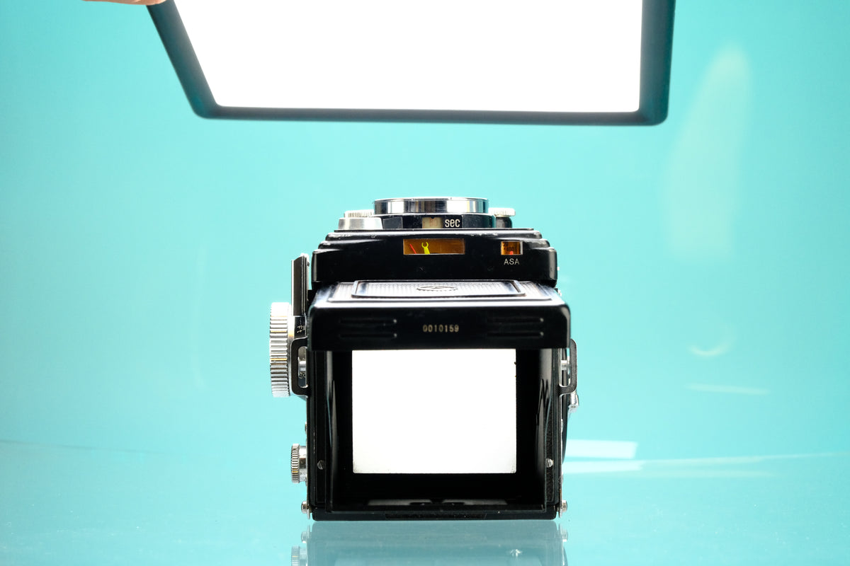 Yashica Mat 124 TLR 6x6 Medium Format FIlm Camera