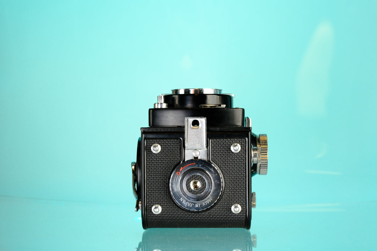 Yashica Mat 124 TLR 6x6 Medium Format FIlm Camera