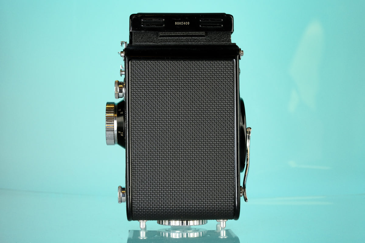 Yashica Mat 124 TLR 6x6 Medium Format Film Camera