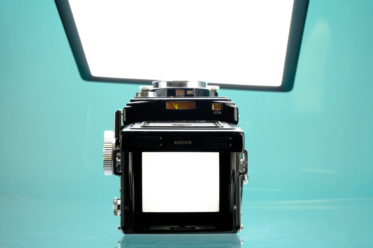 Yashica Mat 124 TLR 6x6 Medium Format Film Camera