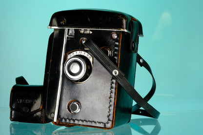 Yashica Mat 124 TLR 6x6 Medium Format Film Camera