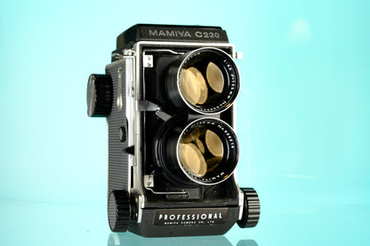 Mamiya C220 TLR Medium Format Film Camera + 135mm F/4.5 Blue Dot Lens