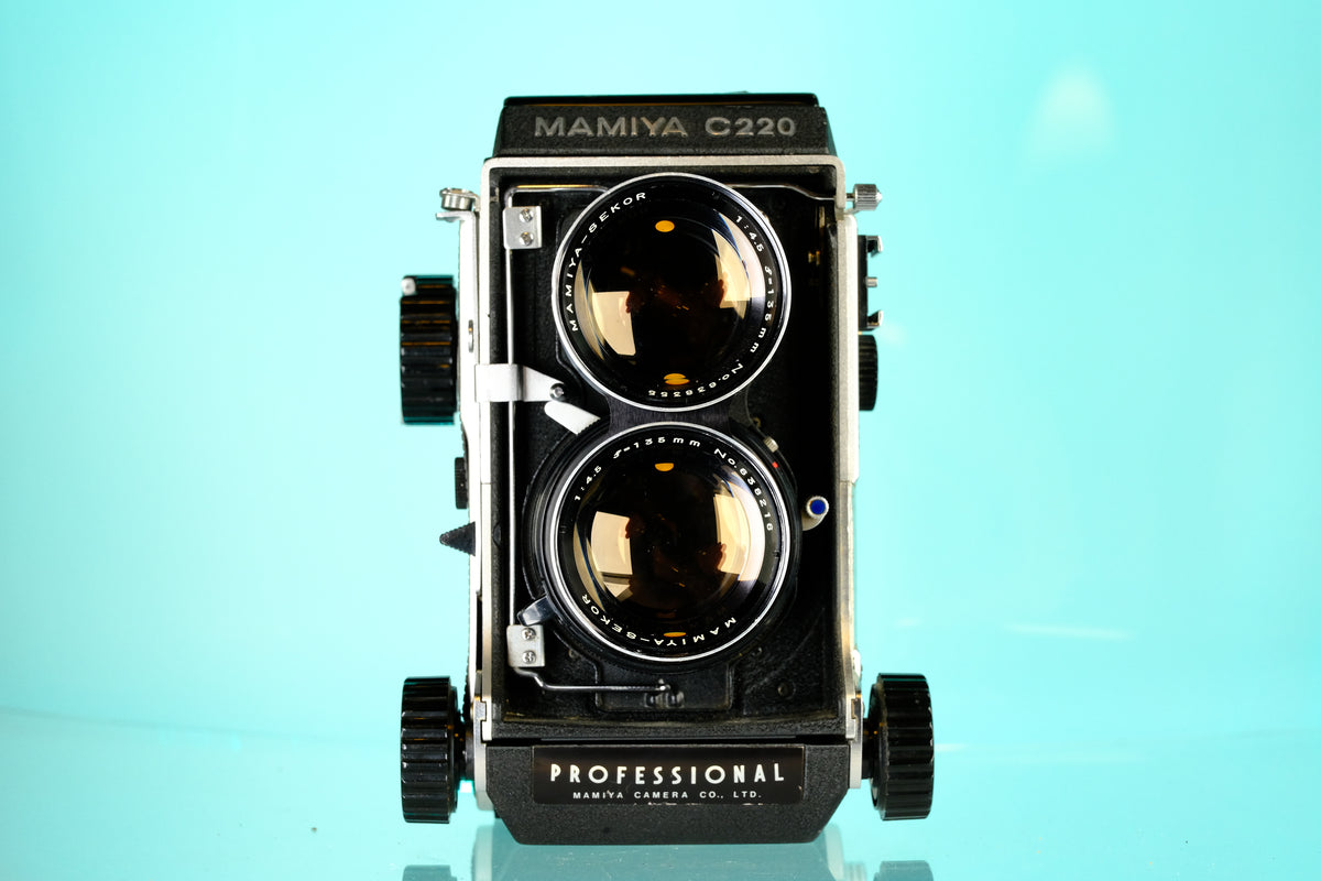 Mamiya C220 TLR Medium Format Film Camera + 135mm F/4.5 Blue Dot Lens