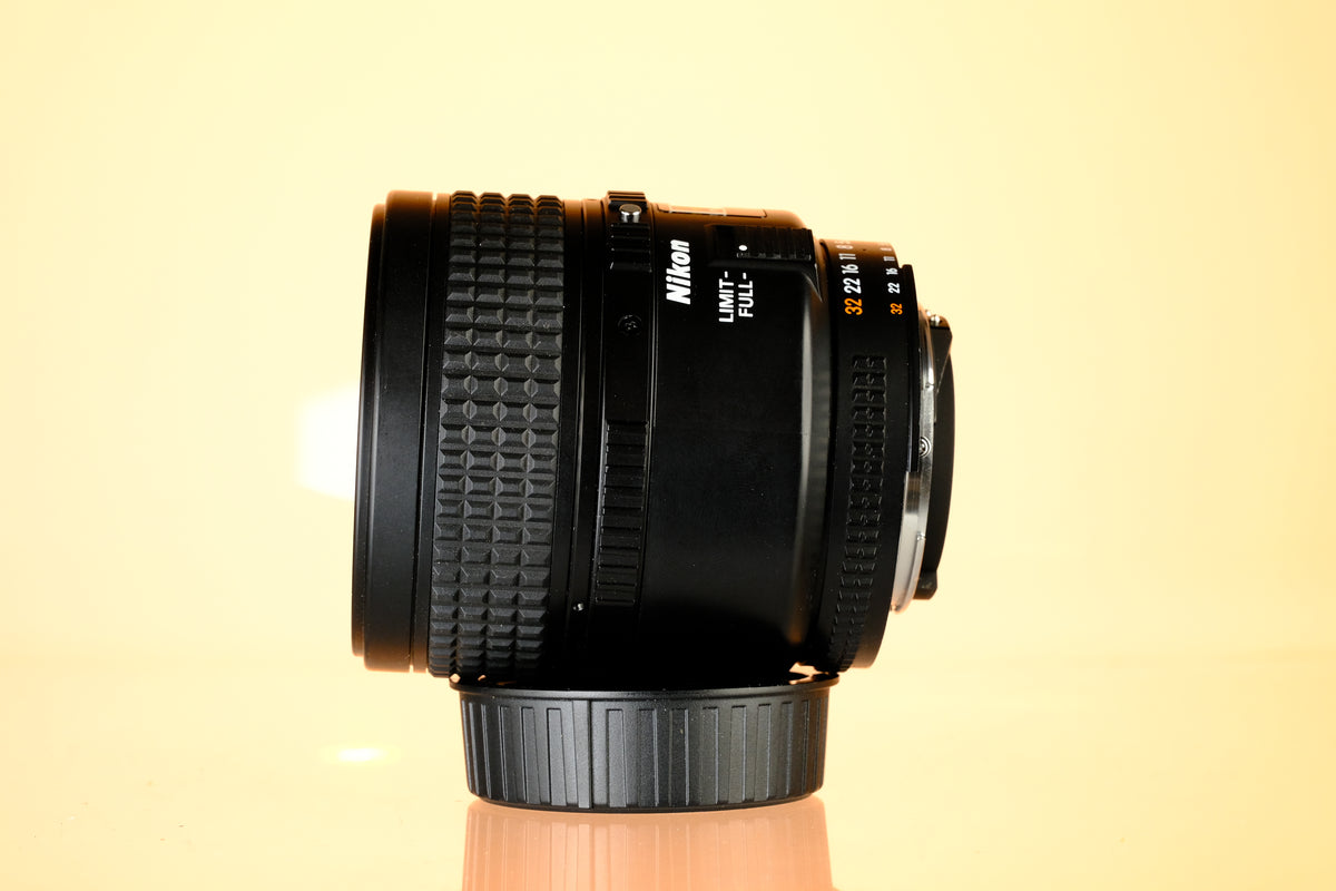 Nikon AF Micro Nikkor 60mm f/2.8 D