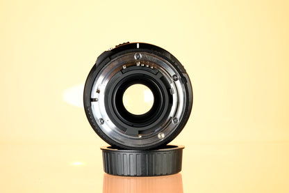 Nikon AF Micro Nikkor 60mm f/2.8 D