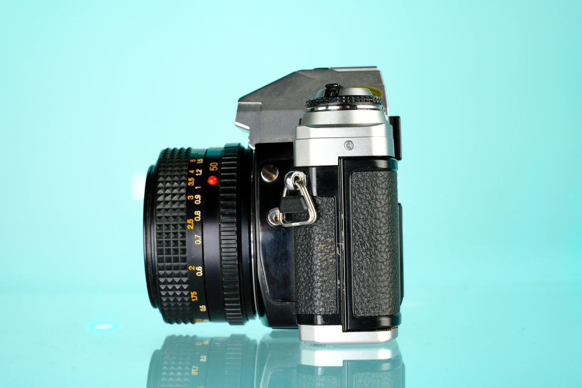 Minolta X-300 35mm SLR Film Camera + MD 50mm f/1.7 Lens