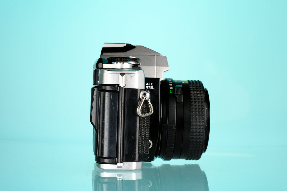 Minolta X-500 35mm SLR Film Camera + 50mm f/1.7 Lens