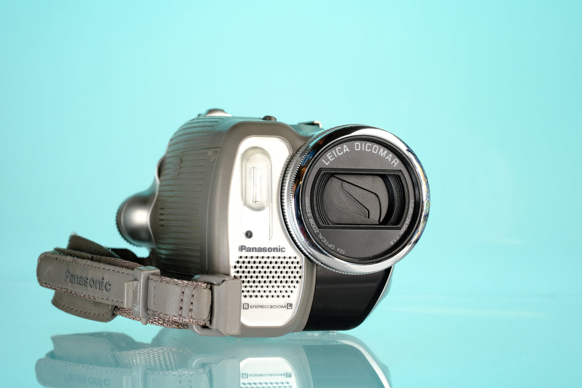 Panasonic PV-GS150 3CCD Mini DV Camcorder