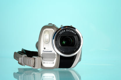 Panasonic PV-GS150 3CCD Mini DV Camcorder