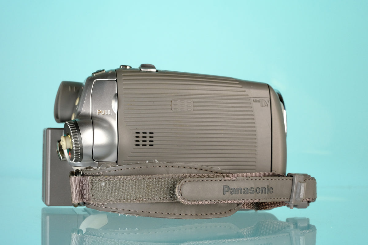 Panasonic PV-GS150 3CCD Mini DV Camcorder