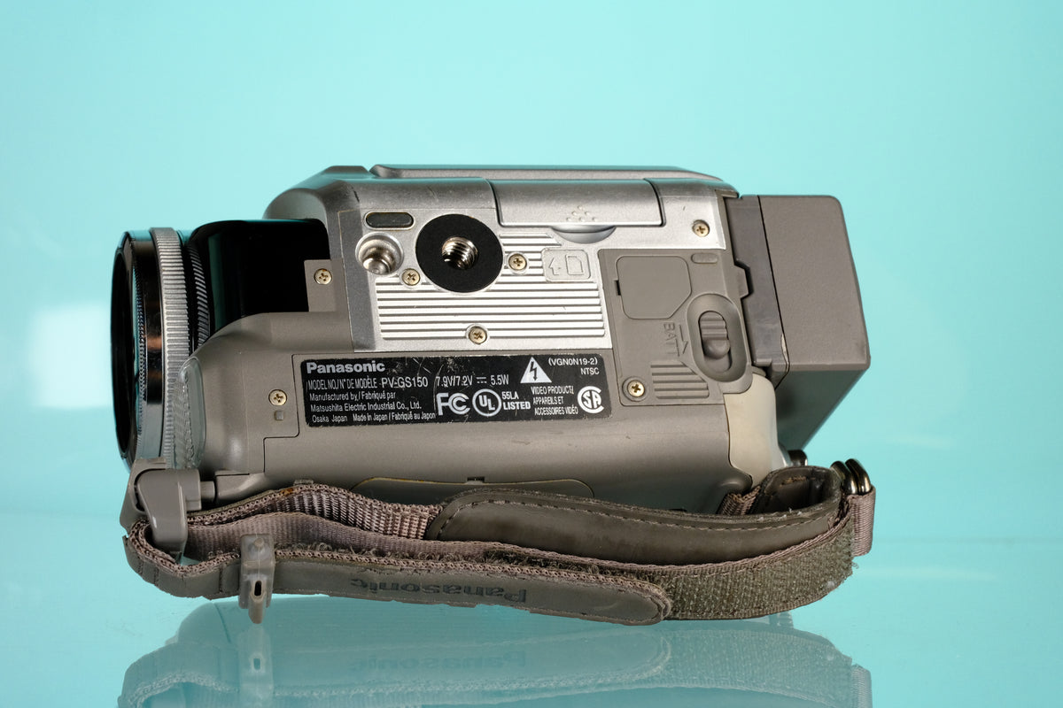 Panasonic PV-GS150 3CCD Mini DV Camcorder
