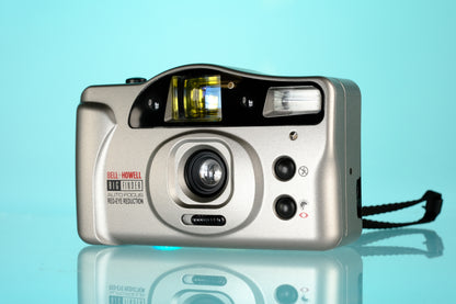 Bell and Howell BF 906SVD Big Viewfinder 35mm Point and Shoot Film Camera