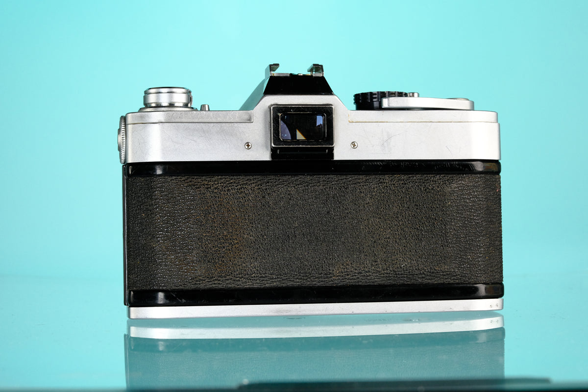 Canon FTb QL 35mm SLR Film Camera + 50mm f/1.8 FD Lens