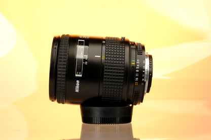 Nikon AF Nikkor 28-85mm f/3.5-4.5 Lens