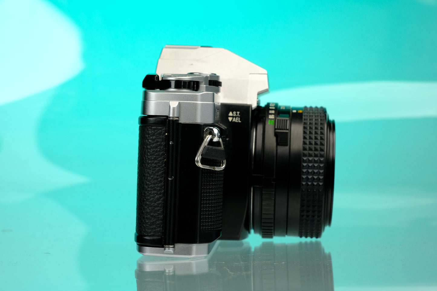 Minolta X-370 35mm SLR + 50mm f/1.7 Lens