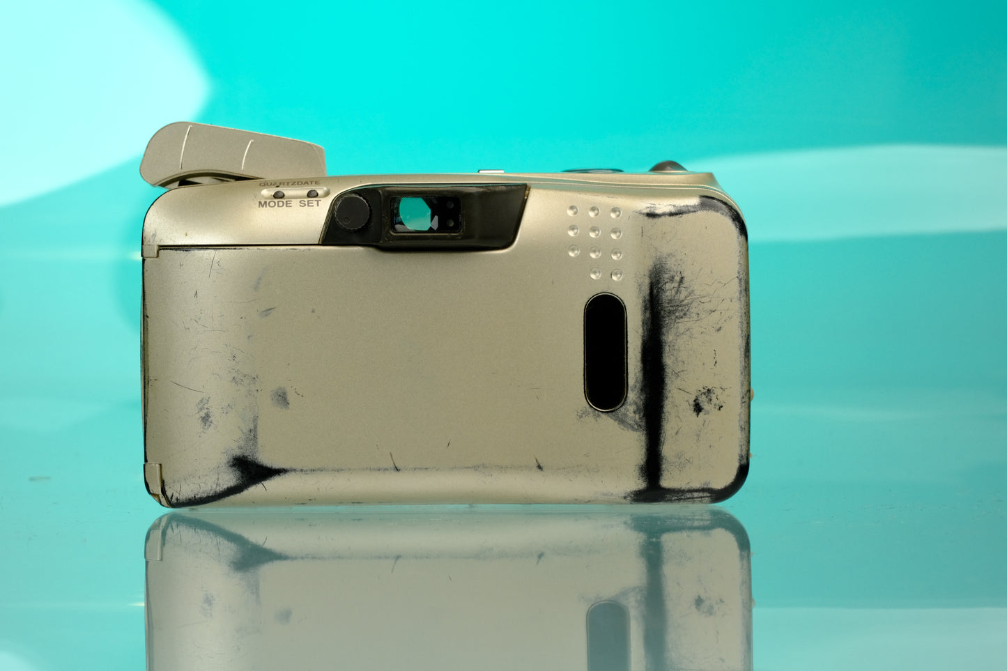 Olympus Infinity Stylus Zoom 140 35mm Point and Shoot Camera