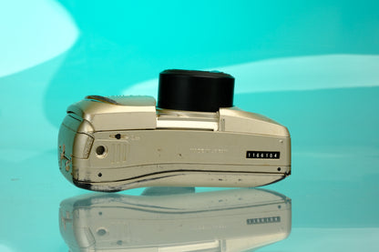 Olympus Infinity Stylus Zoom 140 35mm Point and Shoot Camera