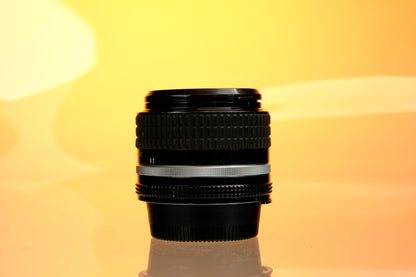 Nikon Nikkor 28mm f/2.8 Ai Lens