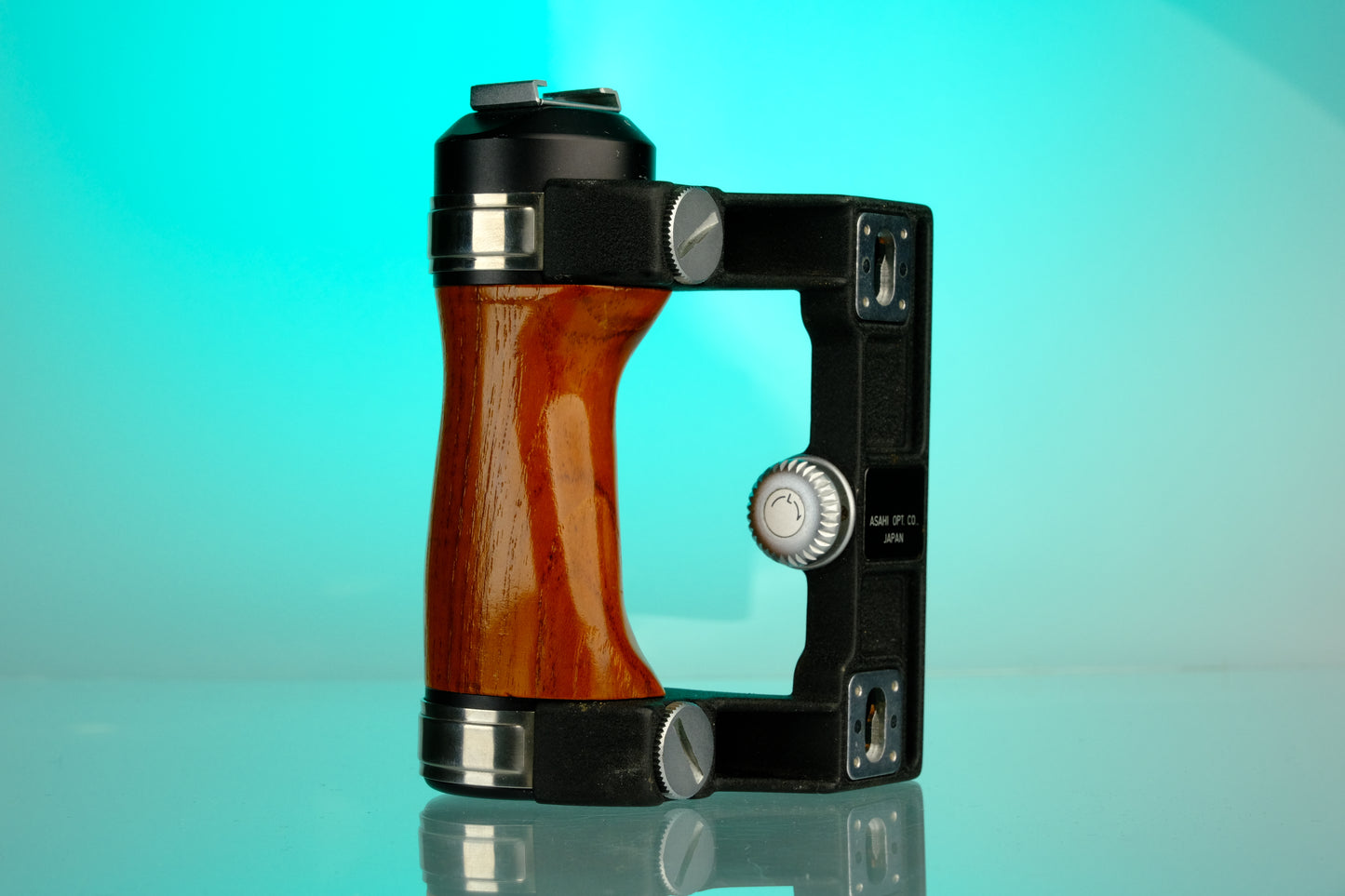 Pentax 6x7 Left Hand Wood Grip