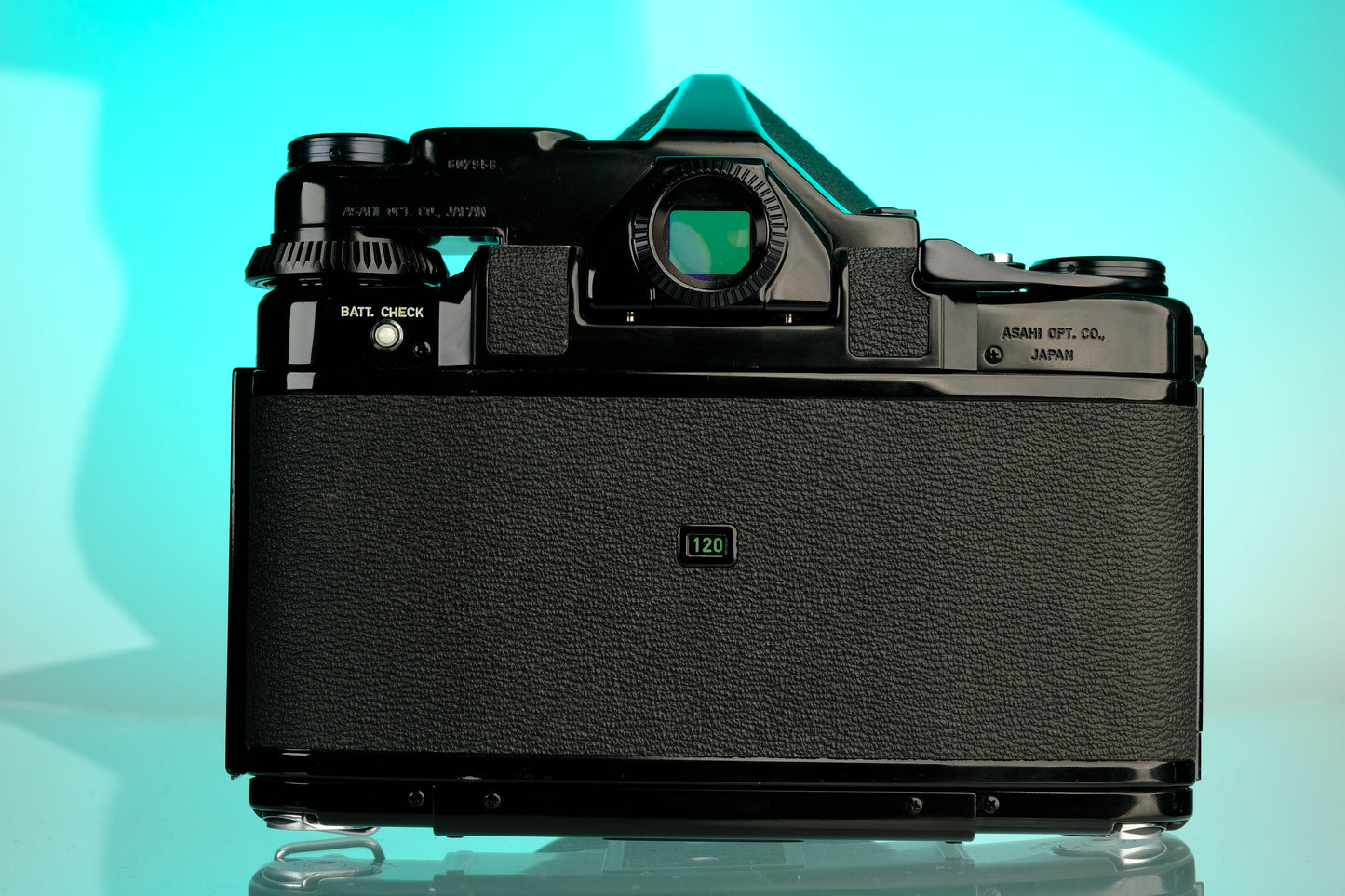 Pentax 67 90s Version + 105mm f/2.4 Super-Multi-Coated Lens