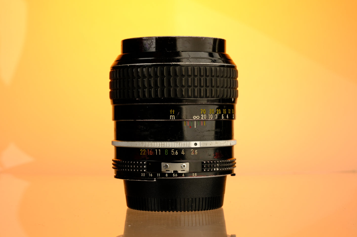 Nikon Nikkor 105mm Ai f/2.5 Telephoto Prime Lens