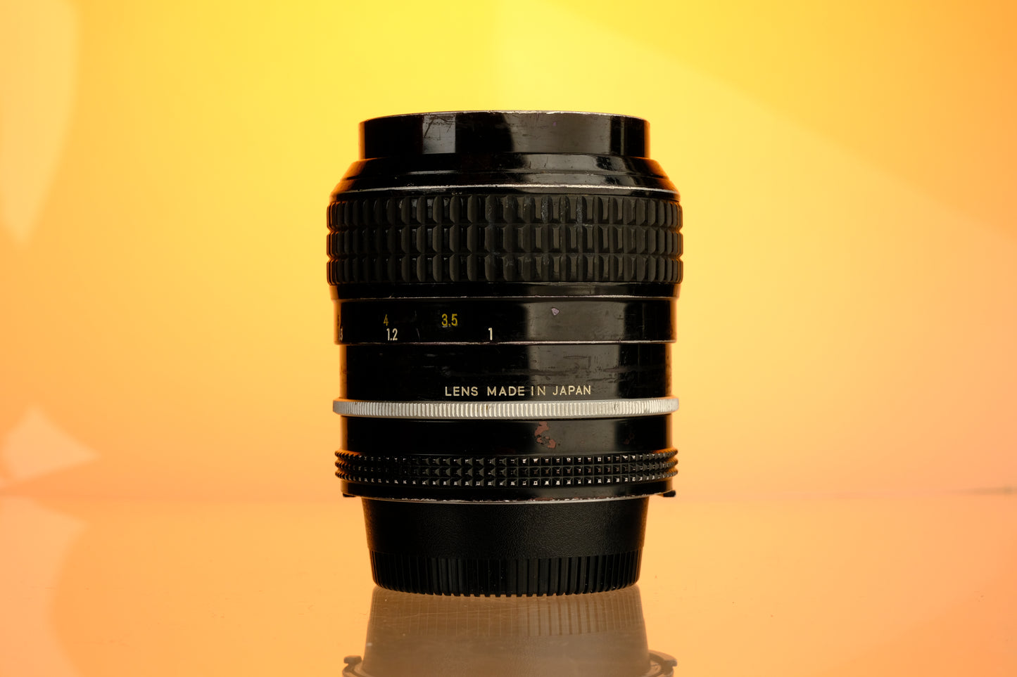 Nikon Nikkor 105mm Ai f/2.5 Telephoto Prime Lens