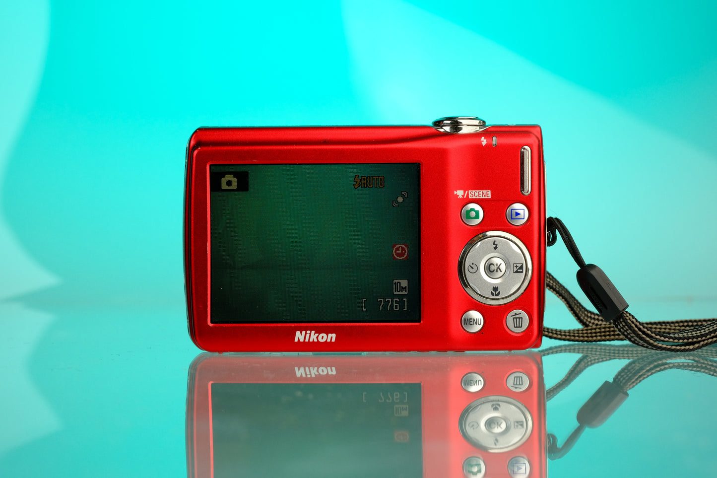 Nikon Coolpix s220 Digital Point and Shoot Camera Digicam
