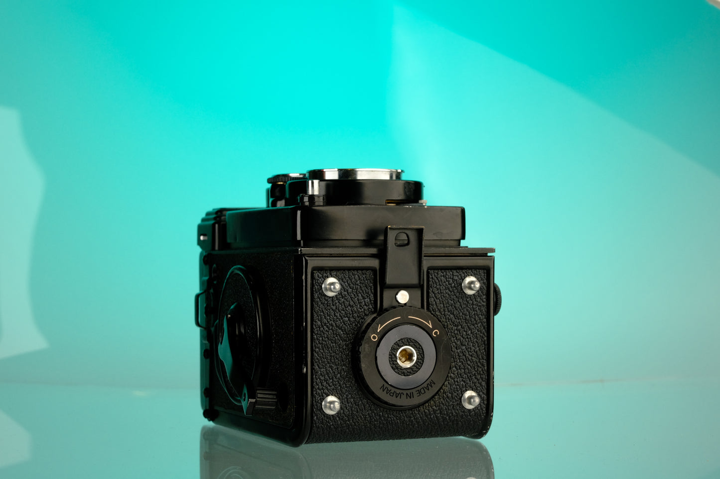 Yashica Mat-124G 6x6 TLR Medium Format Film Camera