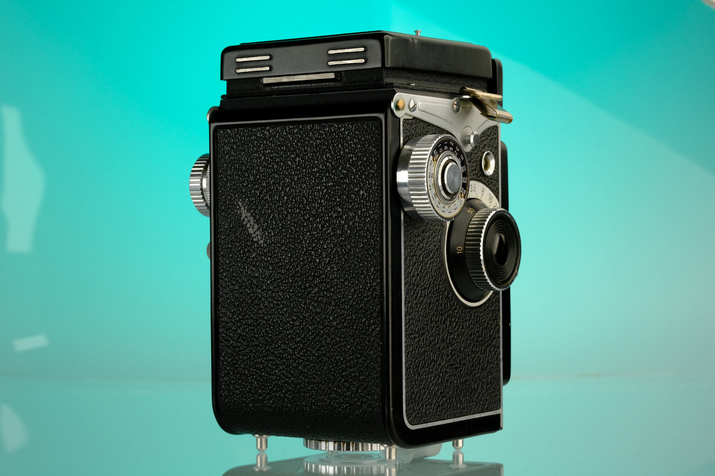 Yashica 635 6x6 Medium Format TLR Film Camera + 35mm Adapter