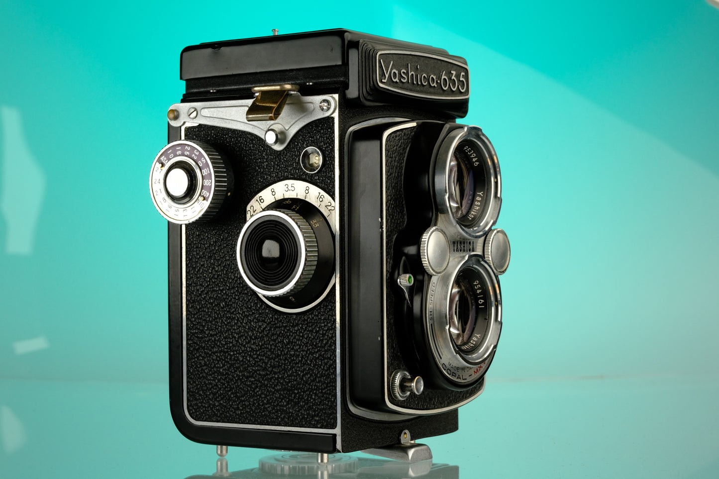 Yashica 635 6x6 Medium Format TLR Film Camera + 35mm Adapter