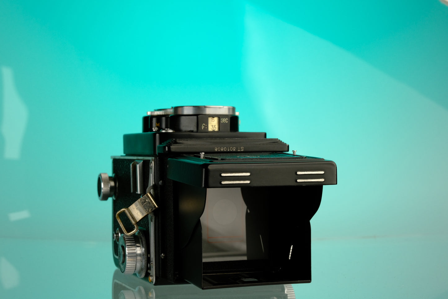 Yashica 635 6x6 Medium Format TLR Film Camera + 35mm Adapter