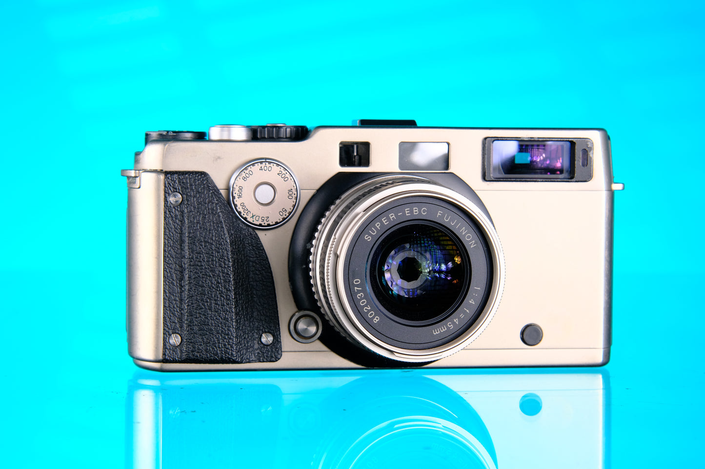 Fujifilm TX-1 Hasselblad XPAN 35mm Panoramic Rangefinder Camera + 45mm f/4.0 Lens