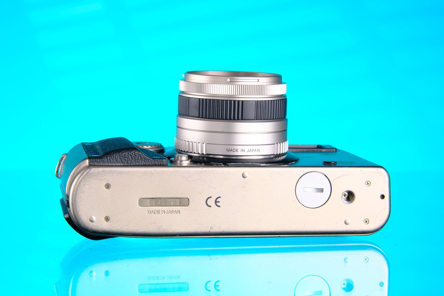 Fujifilm TX-1 Hasselblad XPAN 35mm Panoramic Rangefinder Camera + 45mm f/4.0 Lens