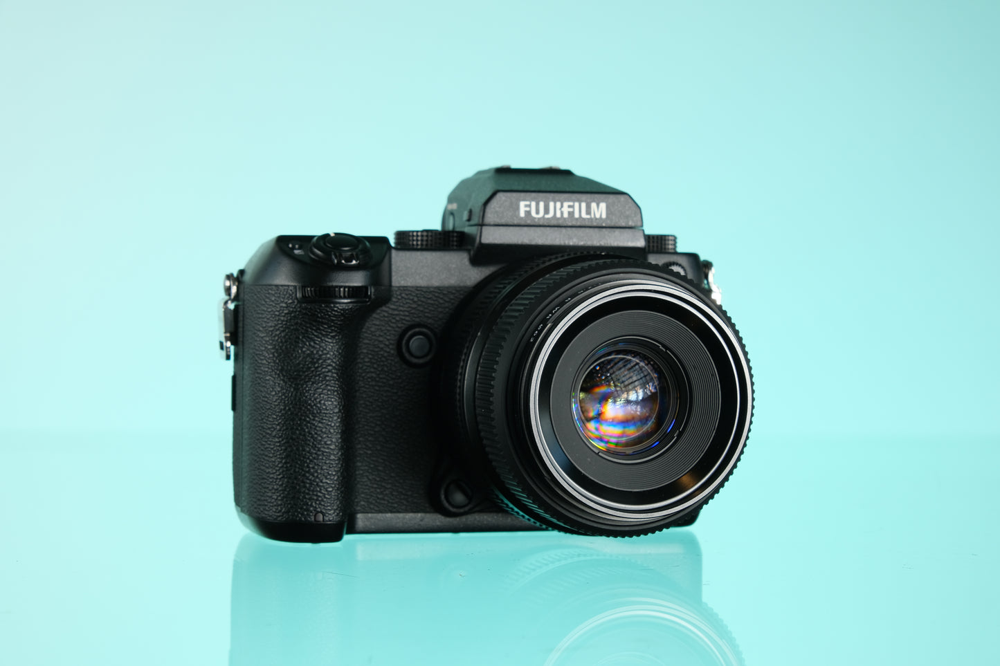 Fujifilm GFX 50s Medium Format Digital Camera Kit + 63mm f/2.8 GF Autofocus Lens