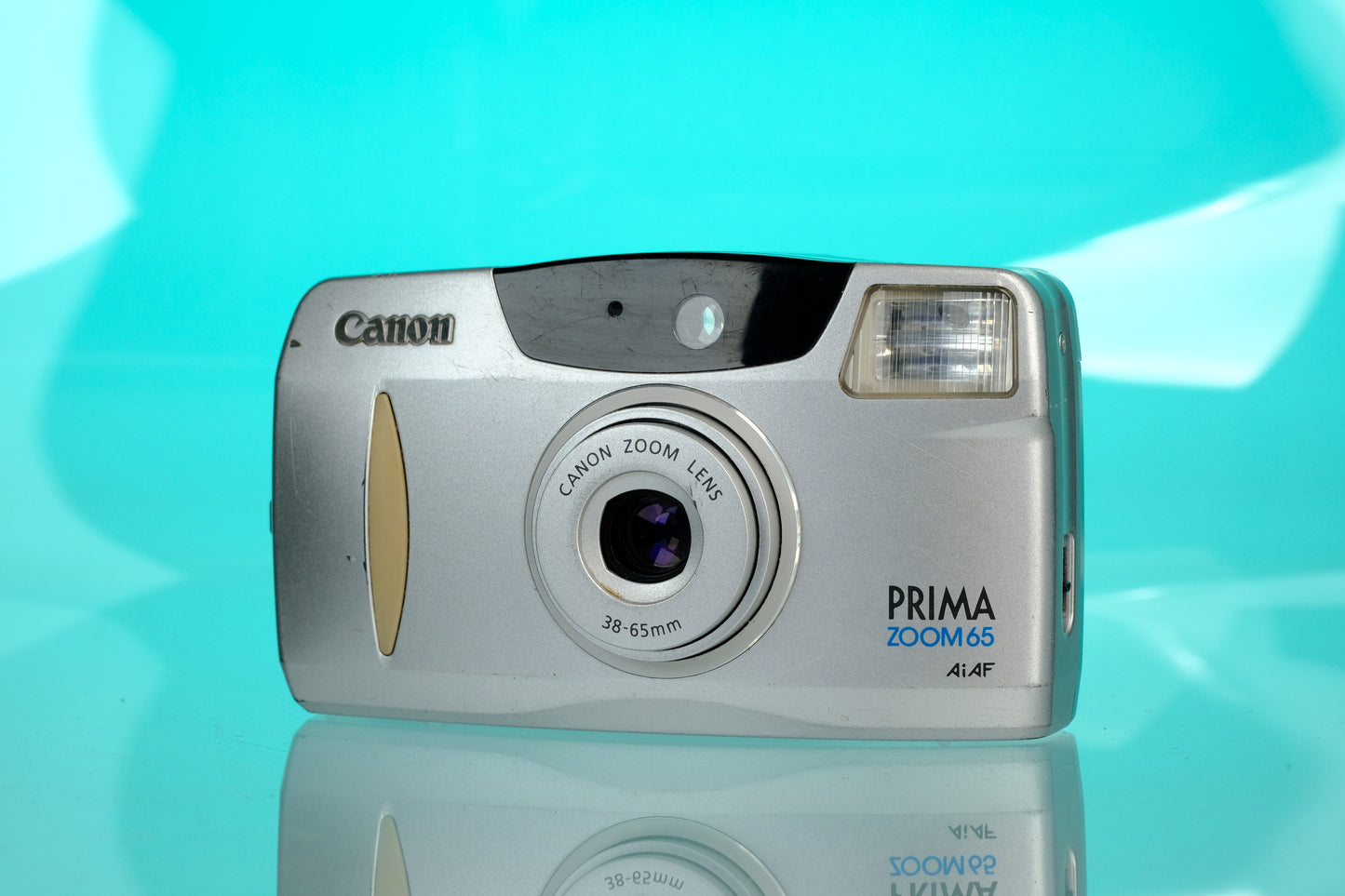 Canon Sure Shot Prima Zoom 65 35mm Point and Shoot Camera