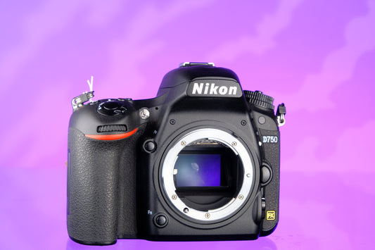 Nikon D750 Camera Body Only - 975 Actuations Mint Condition