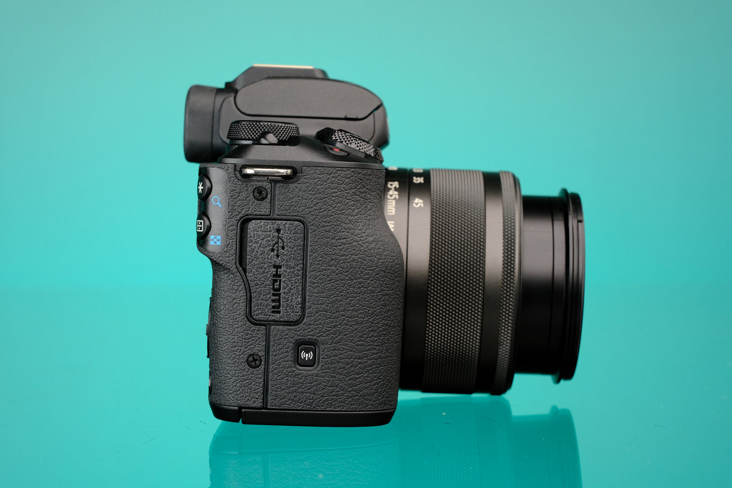Canon M50 Mark II APS-C Mirrorless Digital Camera + 15-45mm f/3.5-6.3 IS STM Lens