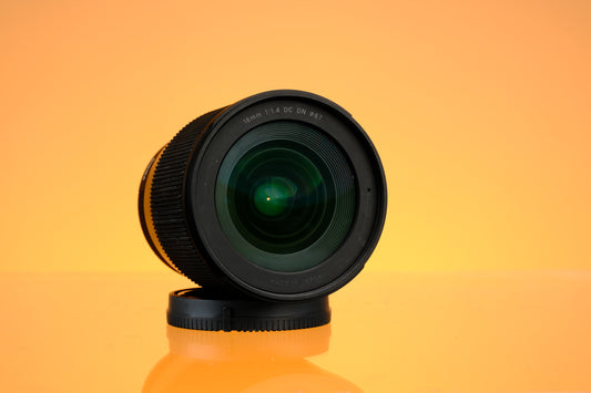 Sigma 16mm f/1.4 DC DN Wide Angle E Mount Prime Lens