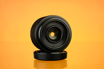 Canon RF 35mm f/1.8 Macro IS STM Lens