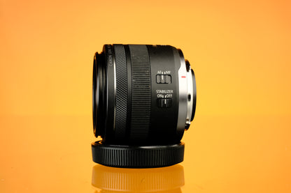 Canon RF 35mm f/1.8 Macro IS STM Lens