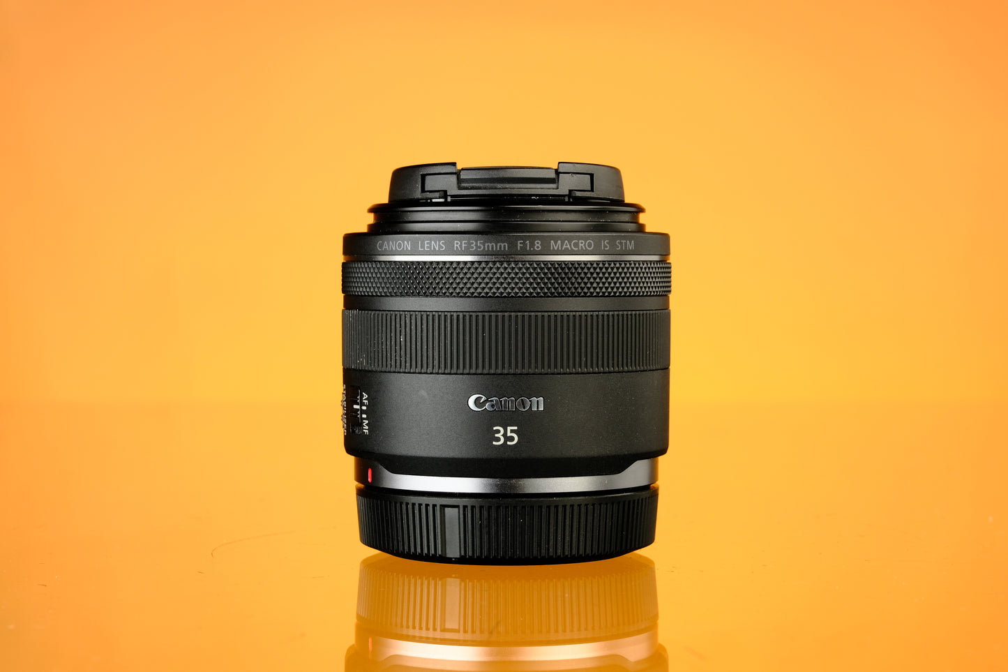 Canon RF 35mm f/1.8 Macro IS STM Lens