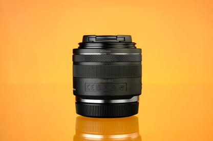 Canon RF 35mm f/1.8 Macro IS STM Lens