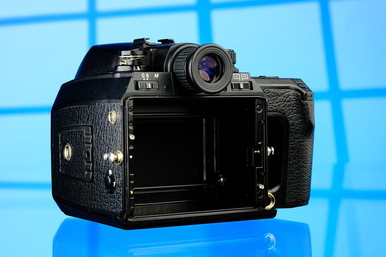 Pentax 645n 120 220 Medium Format Autofocus SLR Camera