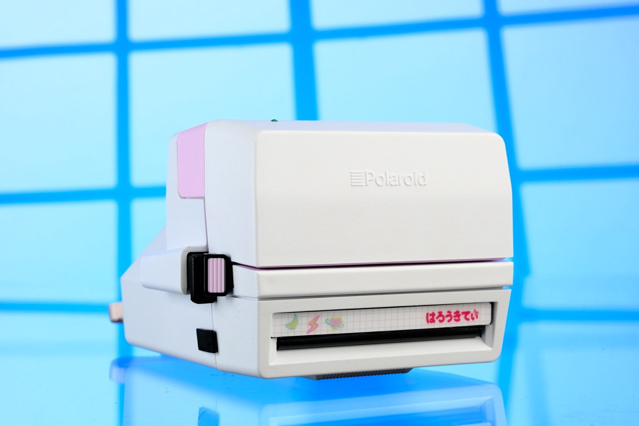 Polaroid 600 Hello Kitty Strawberry Kawaii Instant Film Camera